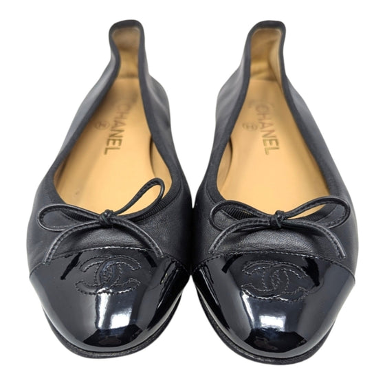 Chanel ballet flats in black, size 37.5