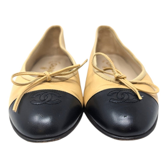 Chanel ballet flats in beige and black, size 37.5