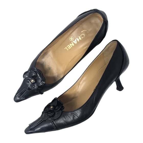 Vintage Chanel Camellia pointed toe pumps in black, size 38