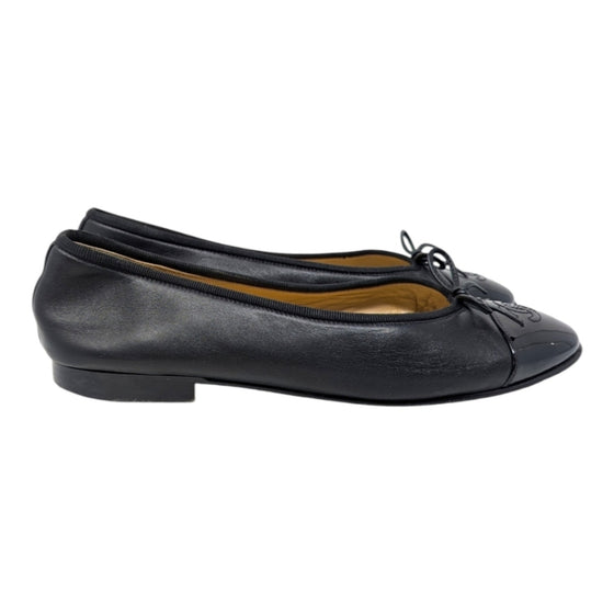 Chanel ballet flats in black, size 37.5