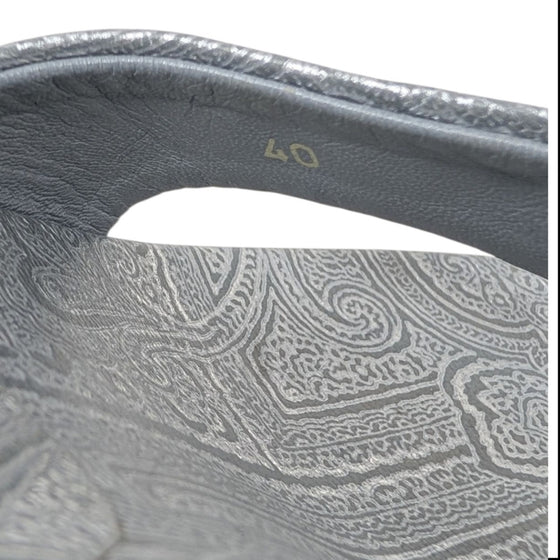 Vintage Prada Kitten Heel Flip Flops in Silver, size 40