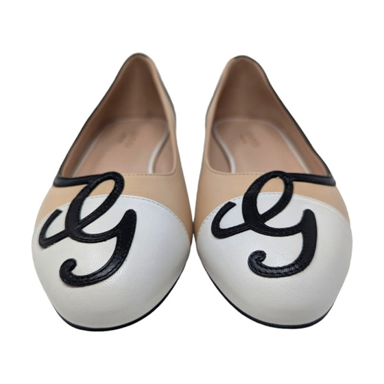 Gucci GG logo Malaga leather ballet flats in beige and white, size 37