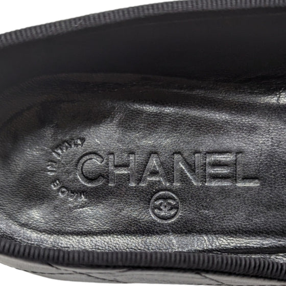 Vintage Chanel Cambon ballet flats in quilted black, size 40