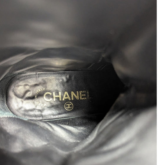 Chanel 2016 pearl button boots in black, size 36.5