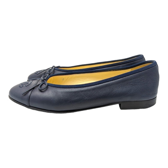 Chanel ballet flats in navy blue, size 37