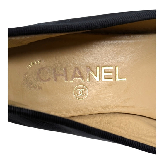 Chanel ballet flats in black, size 37.5