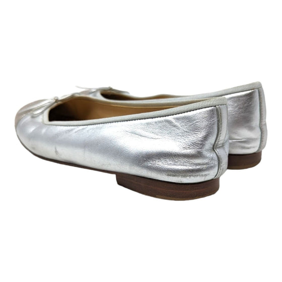 CHANEL ballet flats in silver metallic, size 40